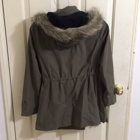 Loft Olive Parka Jacket - Picture 4 of 8